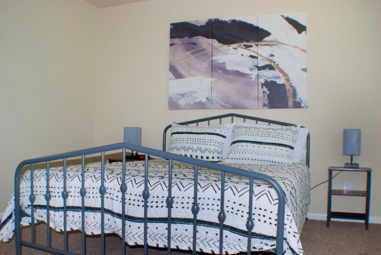 Cool & Comfy Condo! Family Friendly! College Station Exterior foto